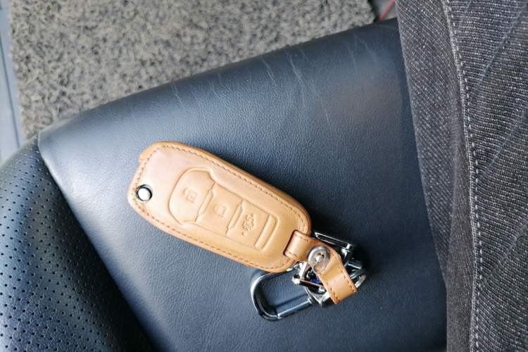 Used Ford Everest 2016 2.0T Gasoline Automatic 4x4 Luxury Edition
