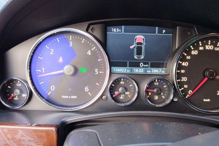 Used Volkswagen Touareg 2009 3.0T Diesel Luxury Version
