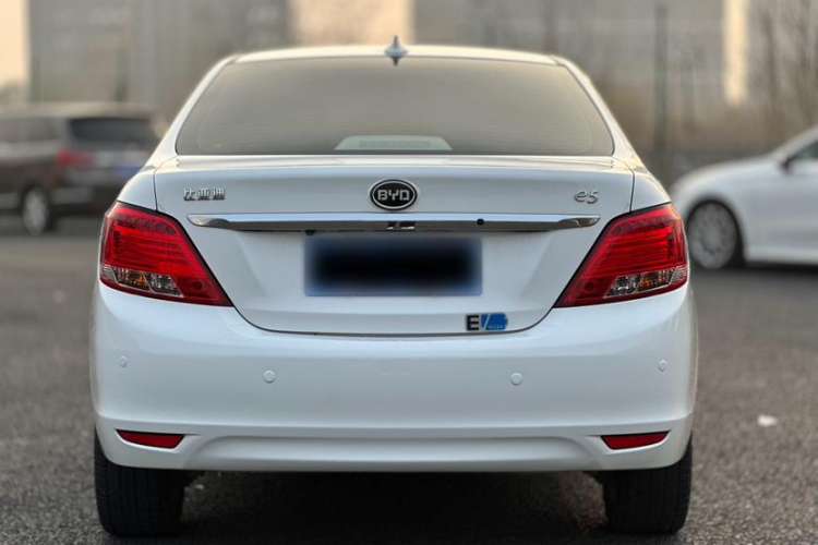 Used BYD e5 2017 300 Prestige Edition
