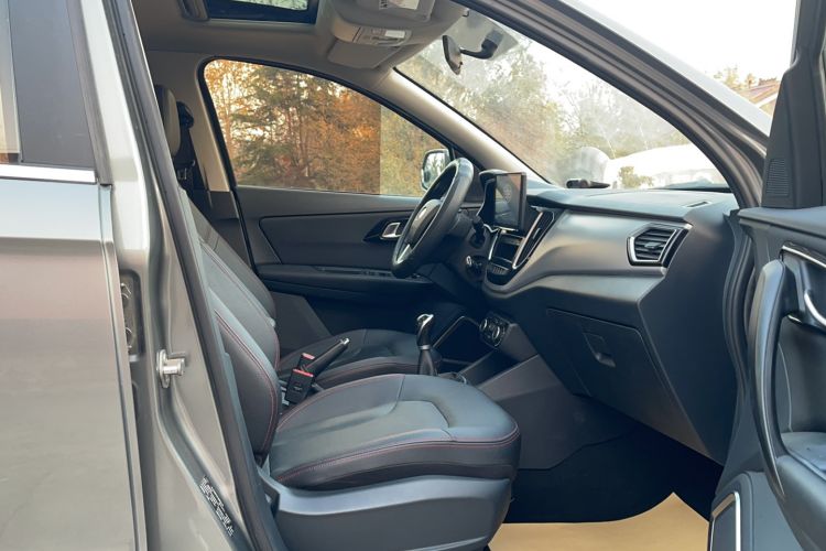 Used FAW Senya R7 2016 1.6L Manual Smart Version Right Front Seat