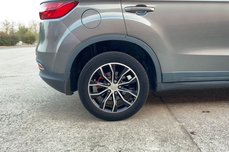 Used FAW Senya R7 2016 1.6L Manual Smart Version Right Rear Wheel Hub