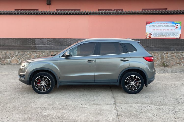 Used FAW Senya R7 2016 1.6L Manual Smart Version Left Side