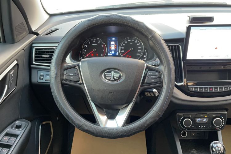 Used FAW Senya R7 2016 1.6L Manual Smart Version Steering Wheel