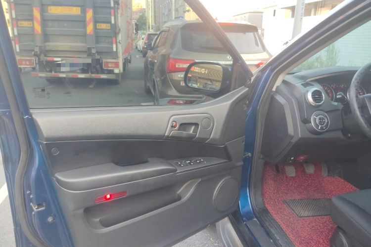 Used SsangYong Actyon 2014 2.3L Two-Wheel Drive Manual Transmission Entry-Level Gasoline Version
