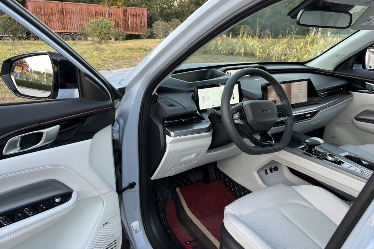 Used Oshan Z6 New Energy 2022 Blue Whale iDD 150KM Flagship PLUS Smart Parking Edition