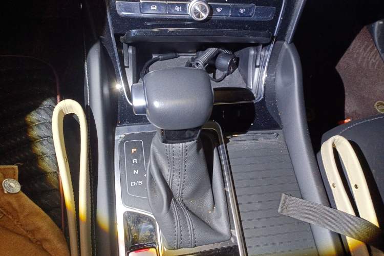 Used Roewe RX8 2019 30T Two-Wheel Drive Supreme Flagship Edition
