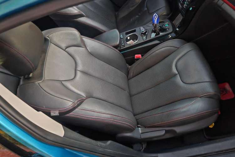 Used BYD Qin New Energy 2014 1.5T Cool Black Knight Flagship Model
