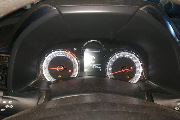 Used Isuzu JLM 2020 2.8T Classic Two-Wheel Drive Diesel Euro VI Comfort Plus Extended Version JE493ZLQ6E
