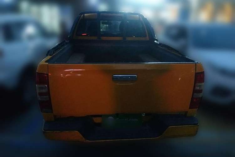 Used Isuzu JLM 2020 2.8T Classic Two-Wheel Drive Diesel Euro VI Comfort Plus Extended Version JE493ZLQ6E
