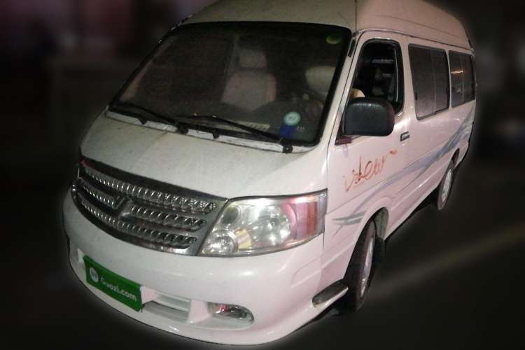 Used Foton Scenic 2014 2.0L Express Classic Short-Wheelbase High-Roof 491EQ4A