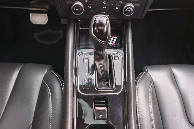 Used Dongfeng Fengon 580 2017 Revised Version 1.5T CVT Luxury Edition