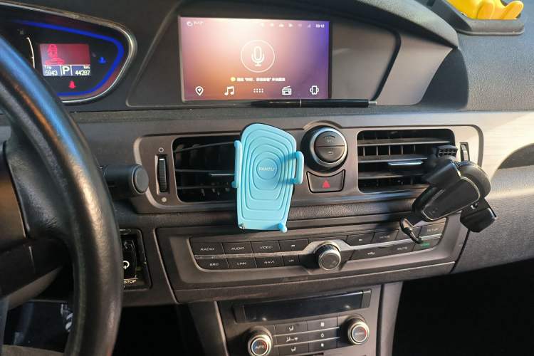 Used Roewe e550 2016 Deluxe Edition
