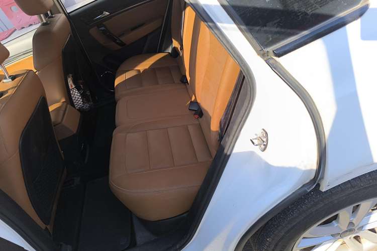 Used Zotye T600 Coupe 2017 1.5T Automatic Luxury Model Left Rear Seat