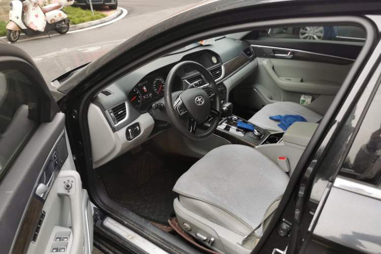 Used JAC Refine A60 2017 1.5 TGDI Automatic Luxury Business Model