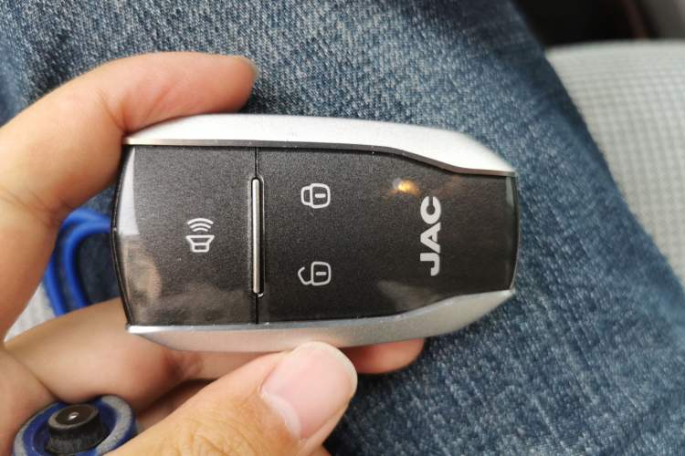 Used JAC Refine A60 2017 1.5 TGDI Automatic Luxury Business Model