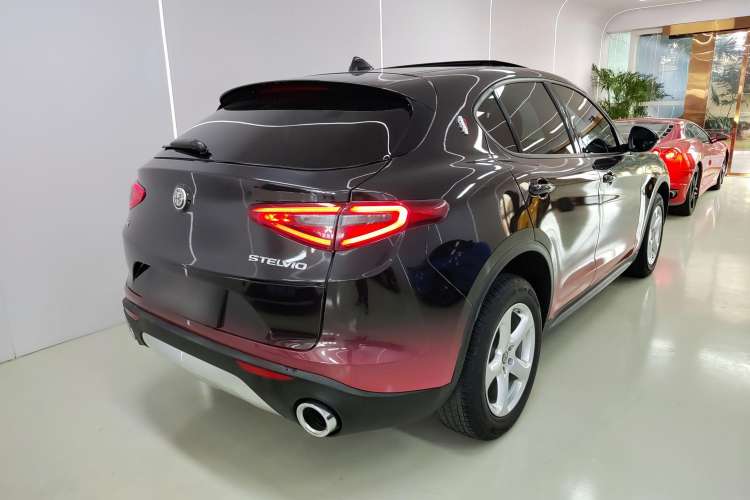 Used Alfa Romeo Stelvio 2017 2.0T 200HP Elite Edition
