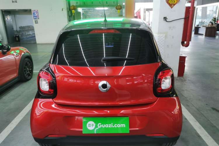 Used smart forfour 2018 1.0L 52 kW Dynamic Edition
