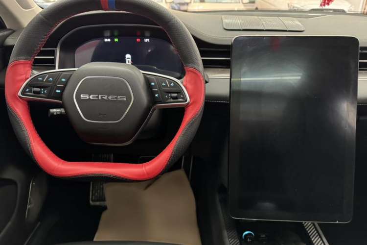 Used SERES SF5 2021 Four-Wheel Drive Freedom Expedition Edition
