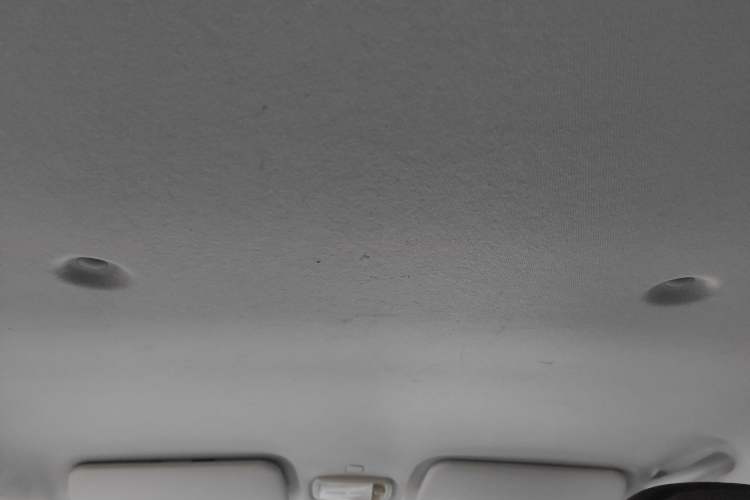 Used Chery New Energy QQ Ice Cream 2022 120km Conical Shape Lithium Iron Phosphate Headliner