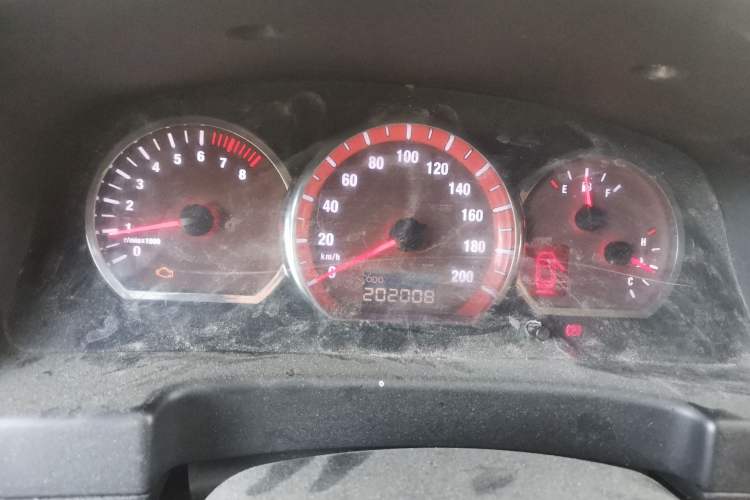 Used FORTHING Lingzhi 2012 M5 Q3 2.0L 7-Seater Long-Wheelbase Comfort Edition
