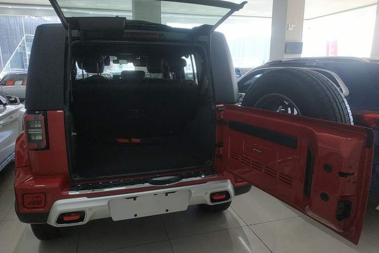 Used BAIC Off-Road BJ40 2020 2.0T Automatic Two-Wheel Drive Urban Hunter Edition Chivalrous Type
