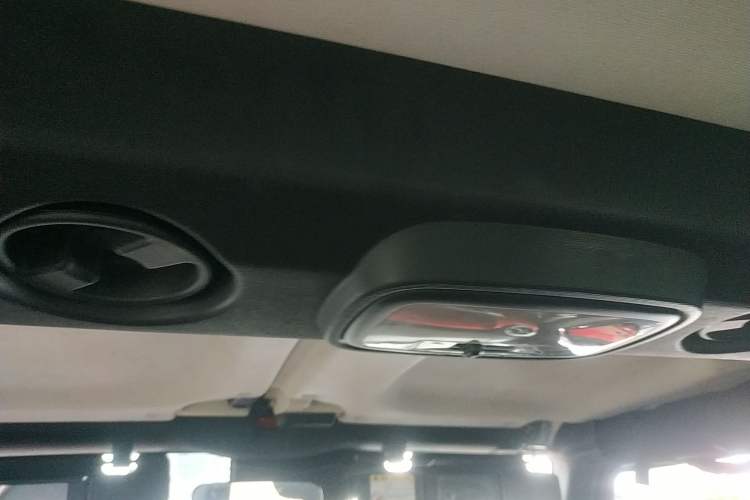 Used BAIC Off-Road BJ40 2020 2.0T Automatic Two-Wheel Drive Urban Hunter Edition Chivalrous Type
