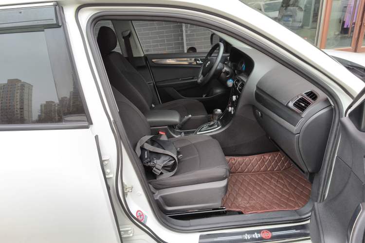 Used Brilliance V5 2014 1.5T Automatic Two-Wheel Drive Sport Model