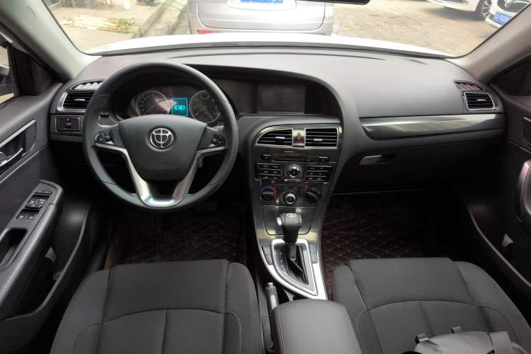 Used Brilliance V5 2014 1.5T Automatic Two-Wheel Drive Sport Model