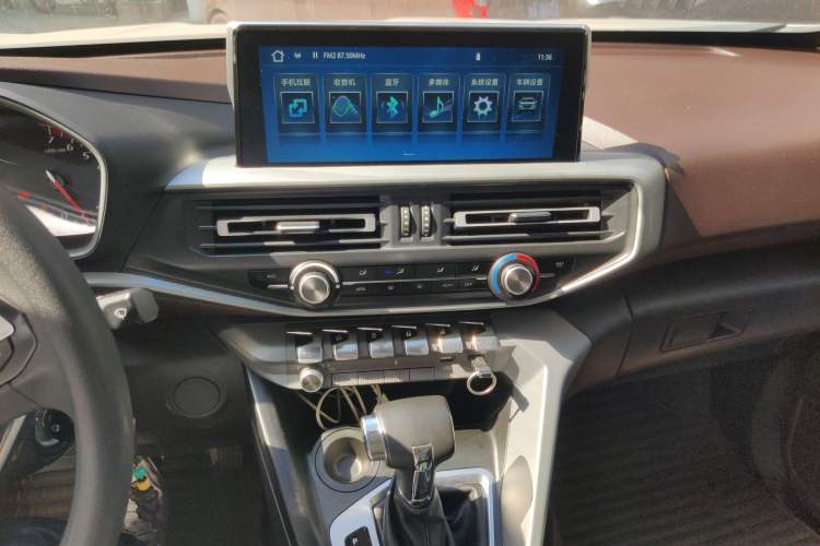 Used Chana F70 2021 2.4T Gasoline Automatic Two-Wheel Drive Luxury Edition Standard Wheelbase 4K22D4T
