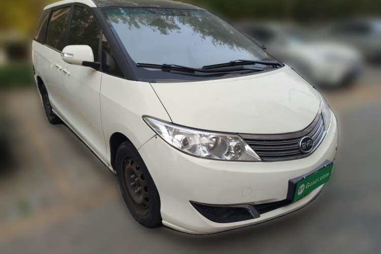 Used BYD M6 2013 2.0L Manual Comfort Edition
