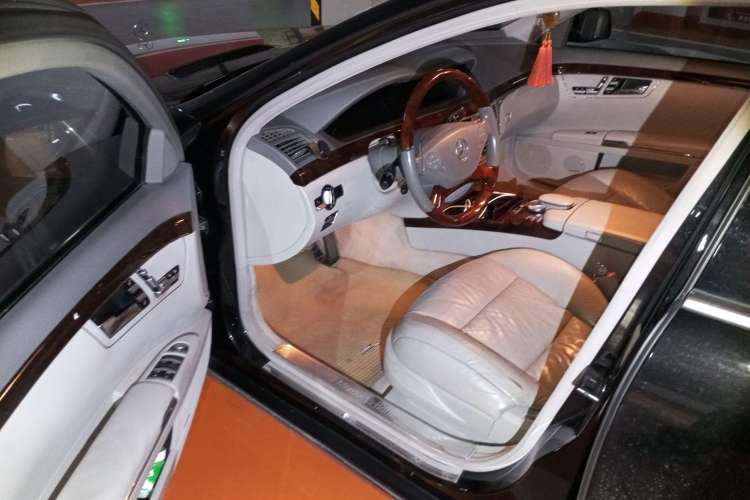 Used Mercedes-Benz S-Class 2010 S 400 L HYBRID
