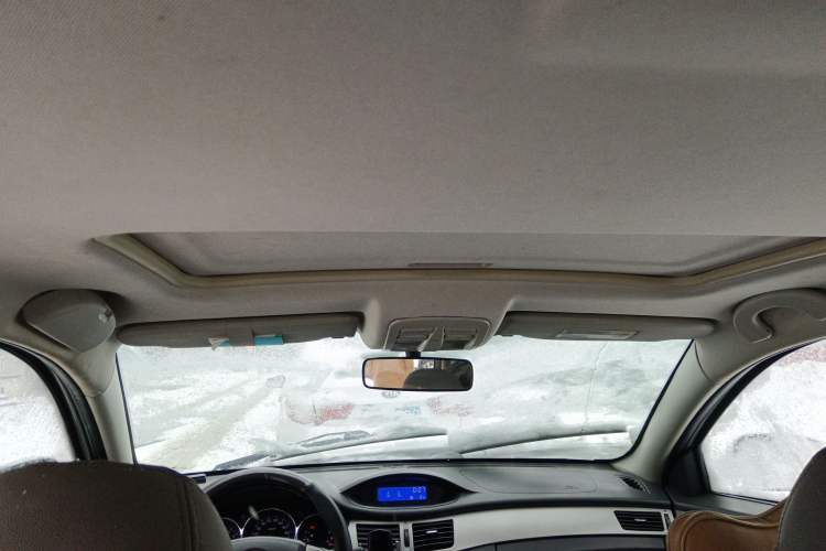 Used Dongfeng Aeolus H30 2011 CROSS 1.6L Manual Zunyi Model
