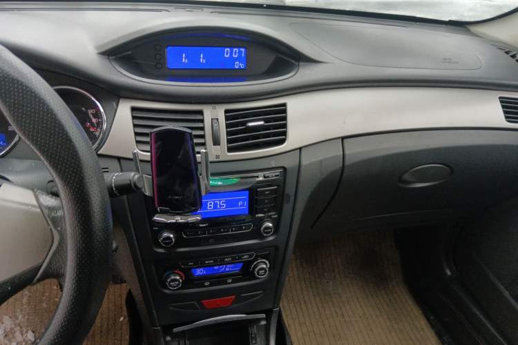 Used Dongfeng Aeolus H30 2011 CROSS 1.6L Manual Zunyi Model
