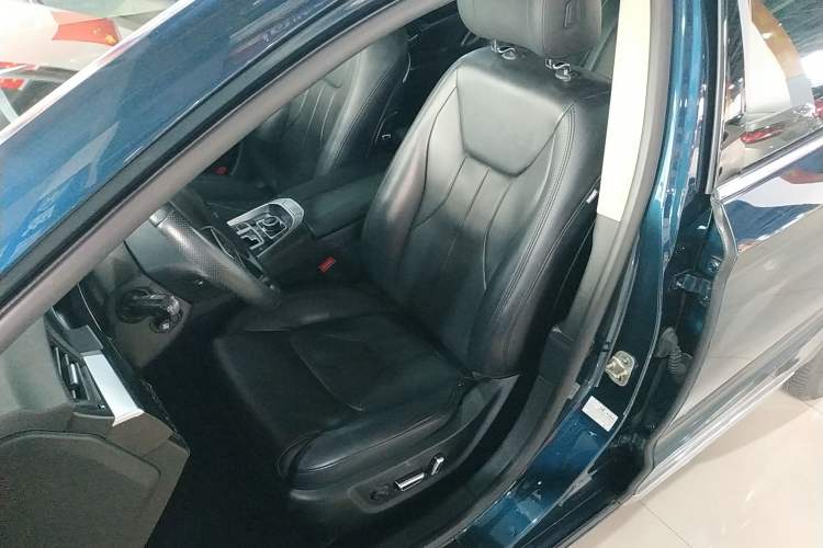 Used Geely Auto Emgrand GT 2015 1.8T Flagship Model Left Front Seat