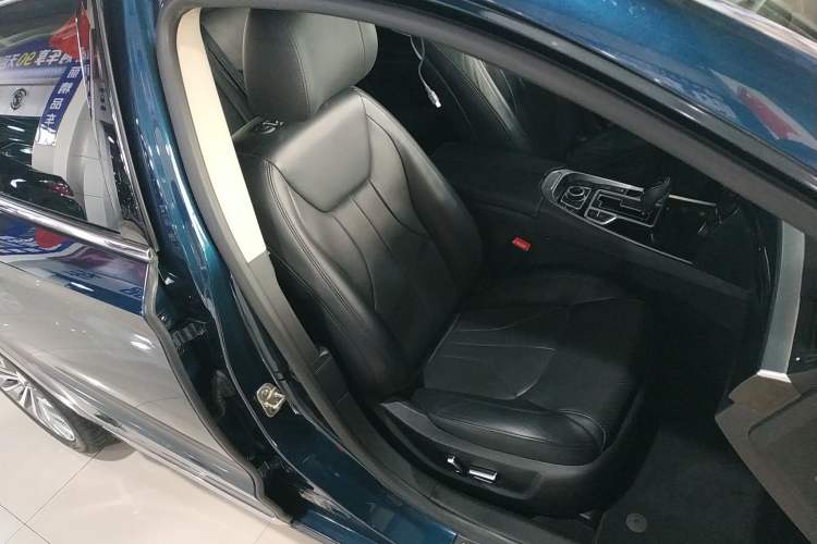 Used Geely Auto Emgrand GT 2015 1.8T Flagship Model Right Front Seat