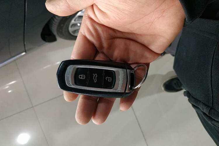 Used Geely Auto Emgrand GT 2015 1.8T Flagship Model Vehicle Key