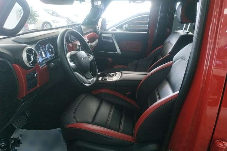 Used BAIC Off-Road BJ40 2020 2.0T Automatic Two-Wheel Drive Urban Hunter Edition Chivalrous Type
