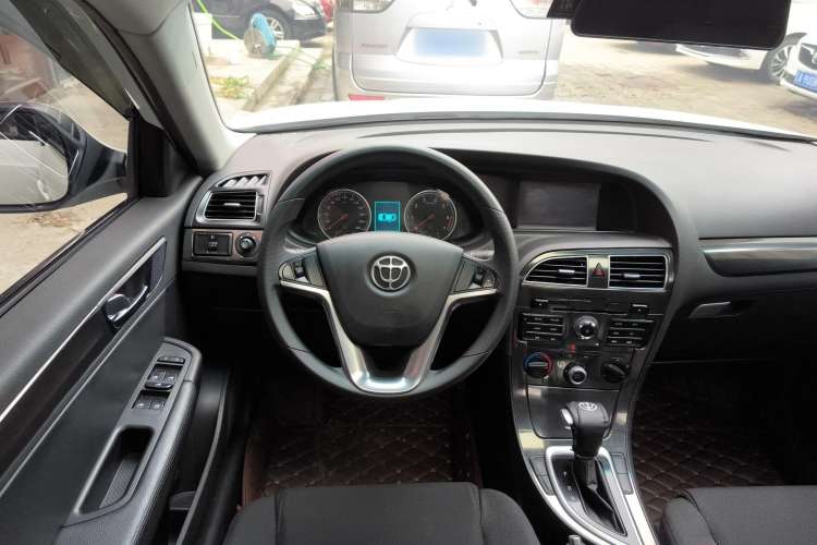 Used Brilliance V5 2014 1.5T Automatic Two-Wheel Drive Sport Model