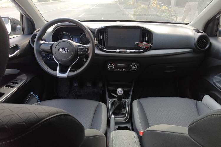 Used Kia kx1 Stonic 2019 1.4L Manual Fun Edition China VI Standard
