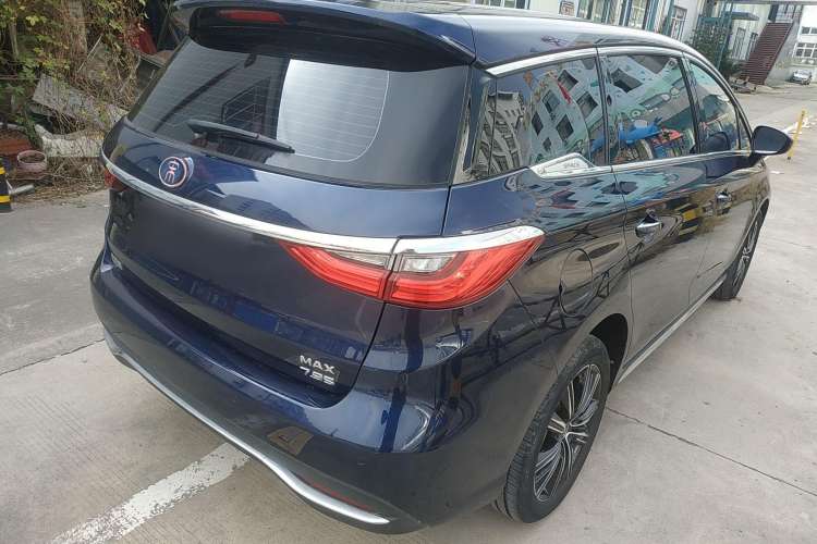 Used BYD Song MAX New Energy 2019 DM 1.5T Smart Connect Advanced 6-Seater China VI Standard
