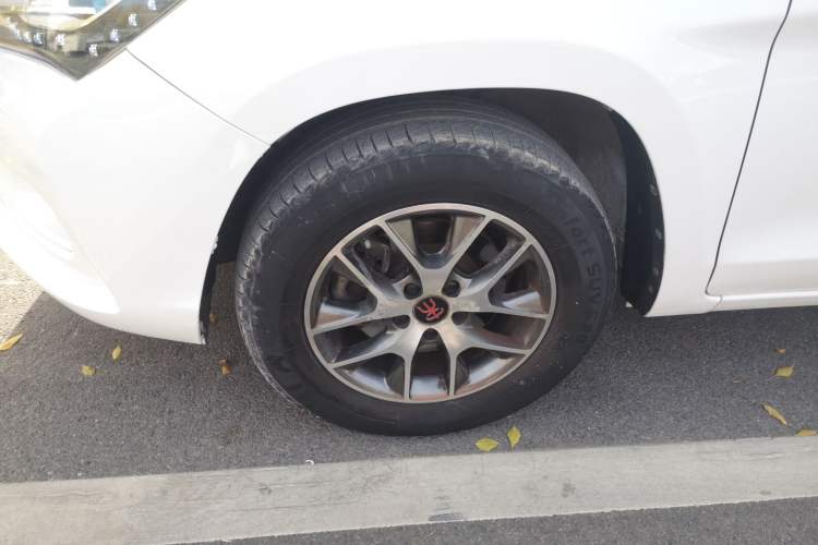 Used BYD Song 2016 Gaishi Edition 1.5TI Manual Haoya Model