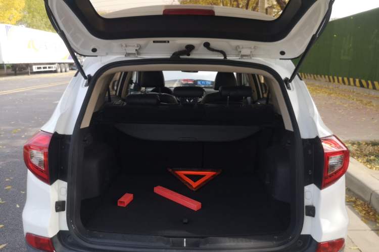 Used BYD Song 2016 Gaishi Edition 1.5TI Manual Haoya Model