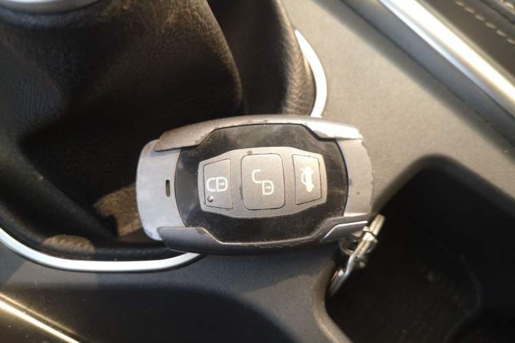 Used BYD Song 2016 Gaishi Edition 1.5TI Manual Haoya Model