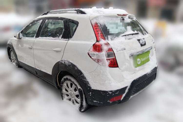 Used Dongfeng Aeolus H30 2011 CROSS 1.6L Manual Zunyi Model
