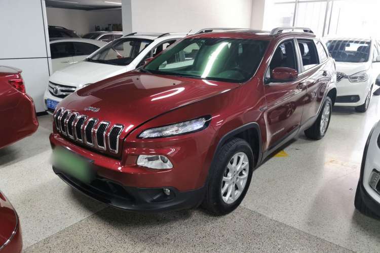 Used Jeep Cherokee 2014 2.4L Urban Edition