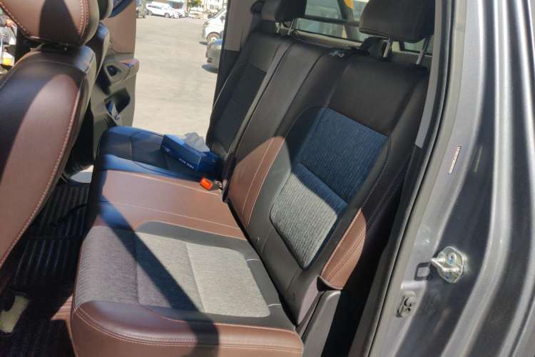 Used Chana F70 2021 2.4T Gasoline Automatic Two-Wheel Drive Luxury Edition Standard Wheelbase 4K22D4T
