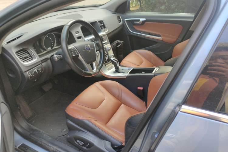 Used Volvo S60 New Energy 2015 S60L E-Drive Hybrid T6 Smart Drive Edition Driver Seat