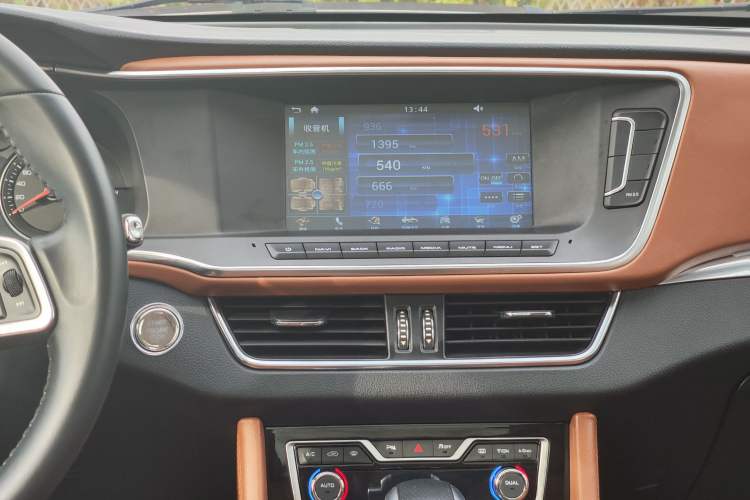 Used Zotye T600 Coupe 2017 1.5T Automatic Luxury Model Audio And AC Panel