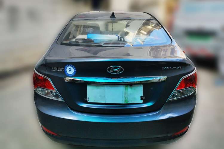 Used Hyundai Verna (older generation) 2010 Sedan 1.4L Automatic Luxury GLS Trim Rear