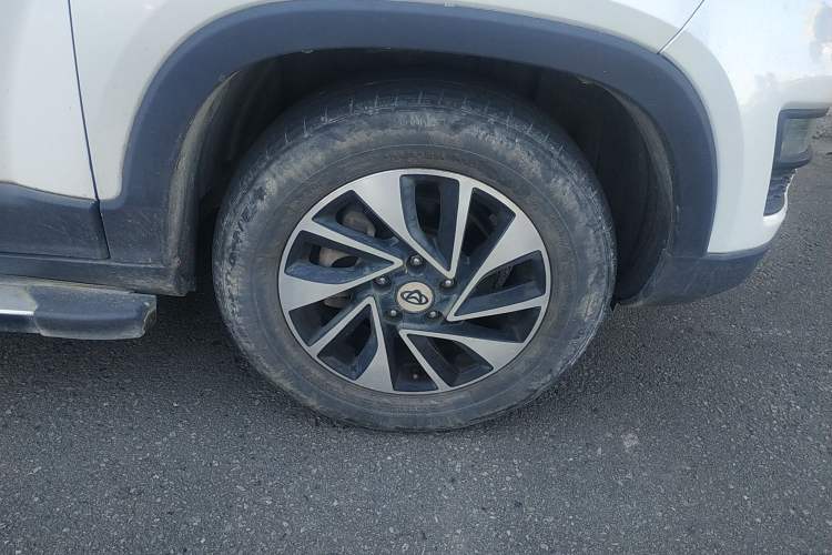 Used CHANGAN OSHAN X70A 2018 1.5L Manual Luxury Model